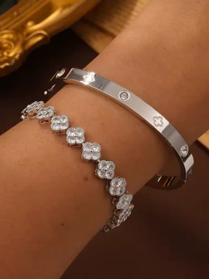 Aurora Bloom 2-Piece Four-Leaf Zircon Bracelet Set