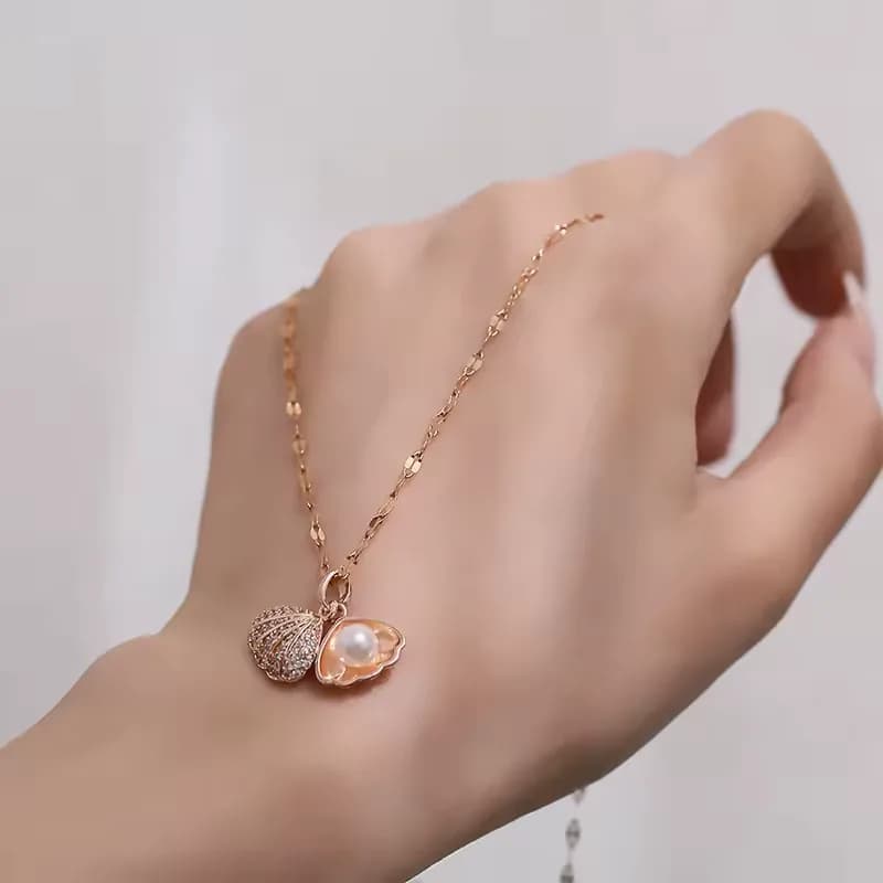 PearlaLuxe Imitation Pearl Pendant Necklace