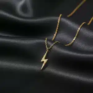 Elegant MyJewelryCorner Cazadora pendant necklace – timeless gold-plated jewelry for effortless style.